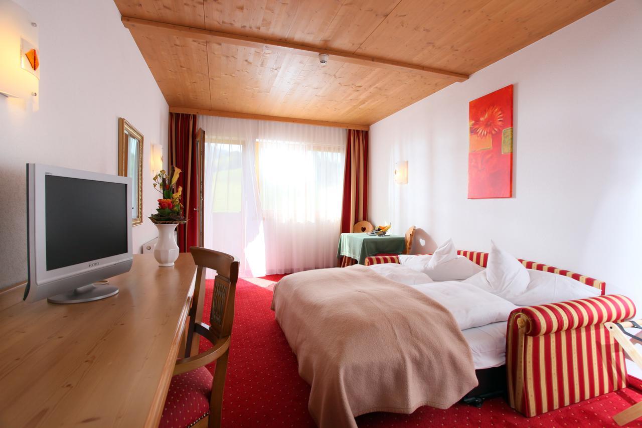 Alpenhotel Landhaus Kuechl Kirchberg in Tirol Kültér fotó