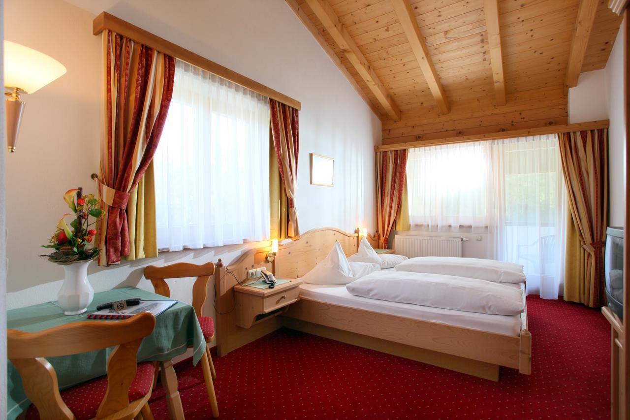 Alpenhotel Landhaus Kuechl Kirchberg in Tirol Kültér fotó